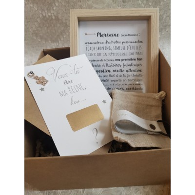 Coffret demande marraine "Ma reine"